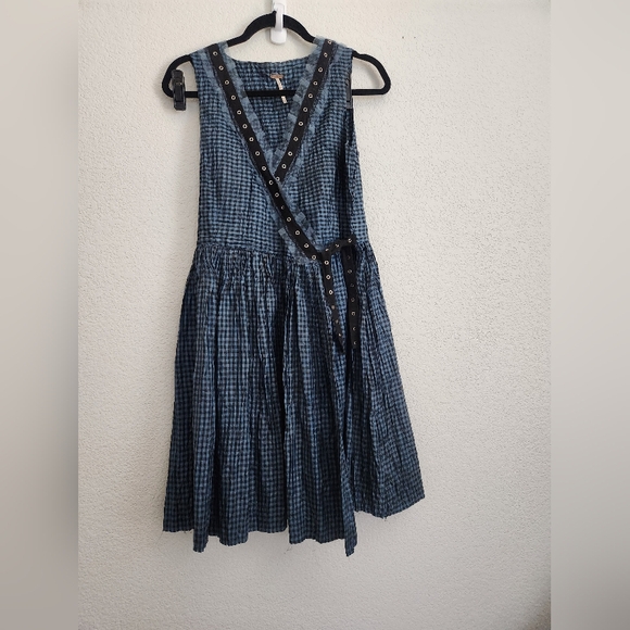 Free People Dresses & Skirts - Free People Women's Sz. 6 Black & Blue Gingham Plaid Silk Wrap Dress